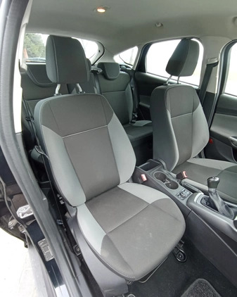 Ford Focus cena 23900 przebieg: 142896, rok produkcji 2013 z Chęciny małe 466